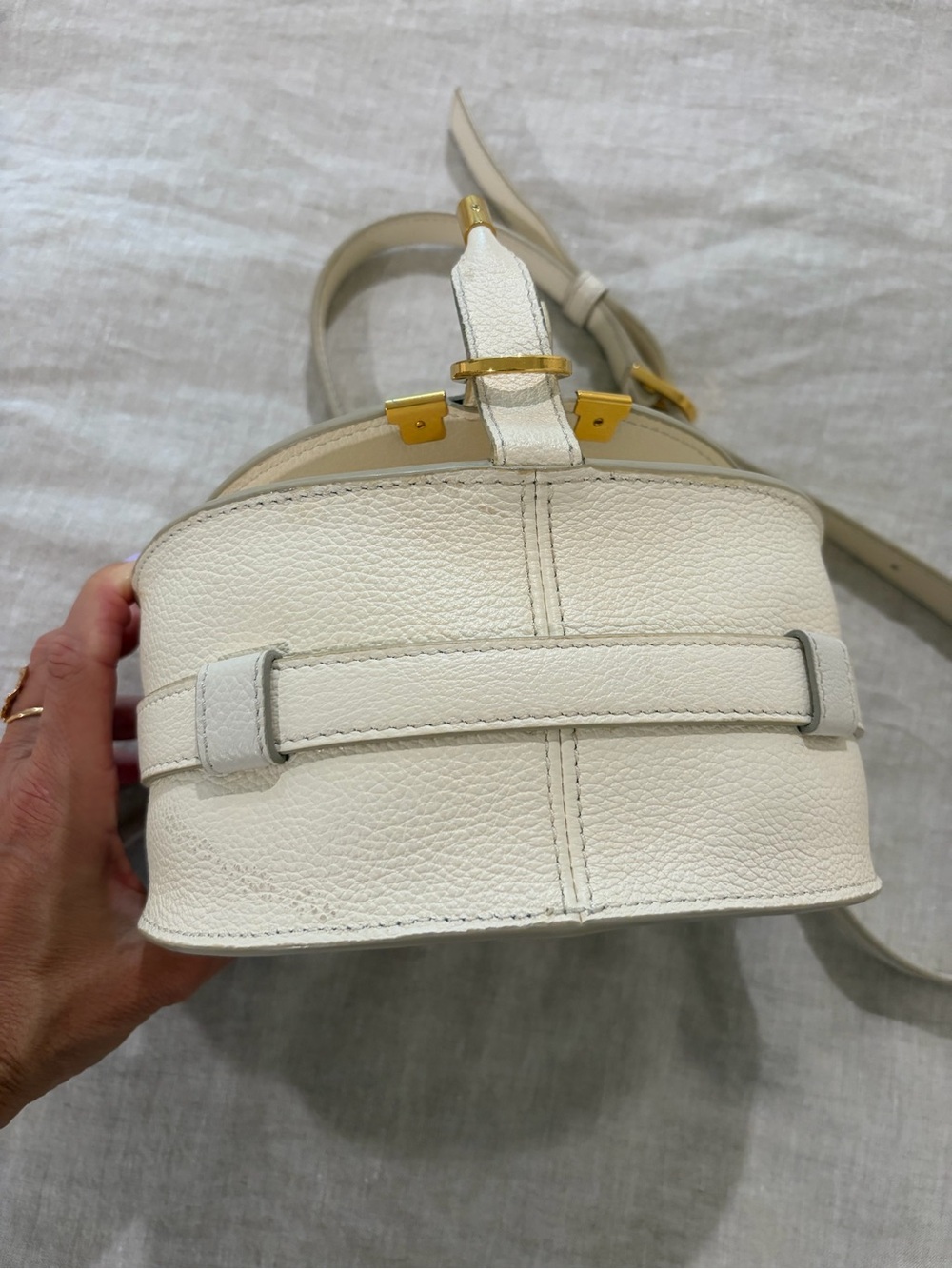 Small Chloé Marcie Leather Saddle Bag in Cream - Picture 3 of 9